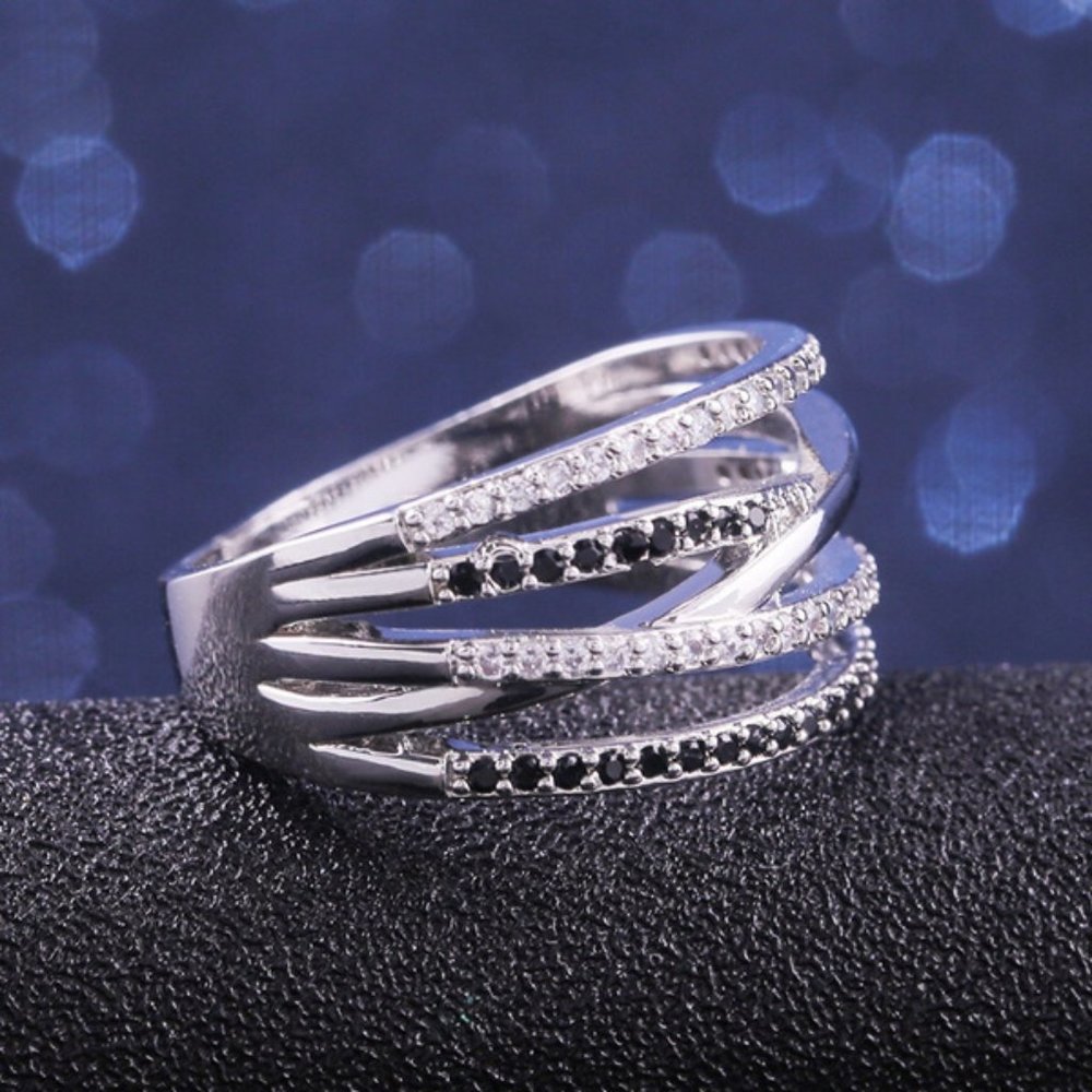 Tuxedo Half Infinity Band - Picture 4 of 4